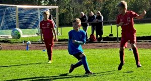 E-Junioren gewinnen Spitzenduell