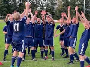 Alte Herren des SV Groß Hesepe gewinnen Jubiläumspokal