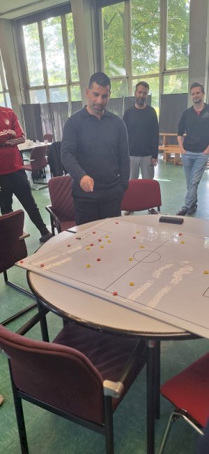 Jens Backers erlangt Verlängerung der DFB B+-Lizenz