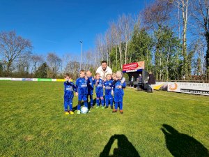 Sonniger Fußballspaß im Eschpark - Blockspieltag der Minikicker