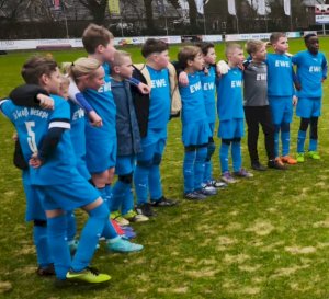 Europapokalfeeling: E1-Junioren starten torreich in die Vorbereitung