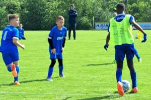 Intensive Fußball-Woche für die Heseper E-Juniore